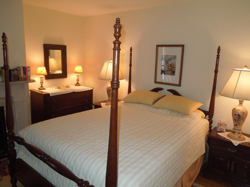 Victorian Bed & Breakfast Of Staten Island Acomodação com café da manhã  4*